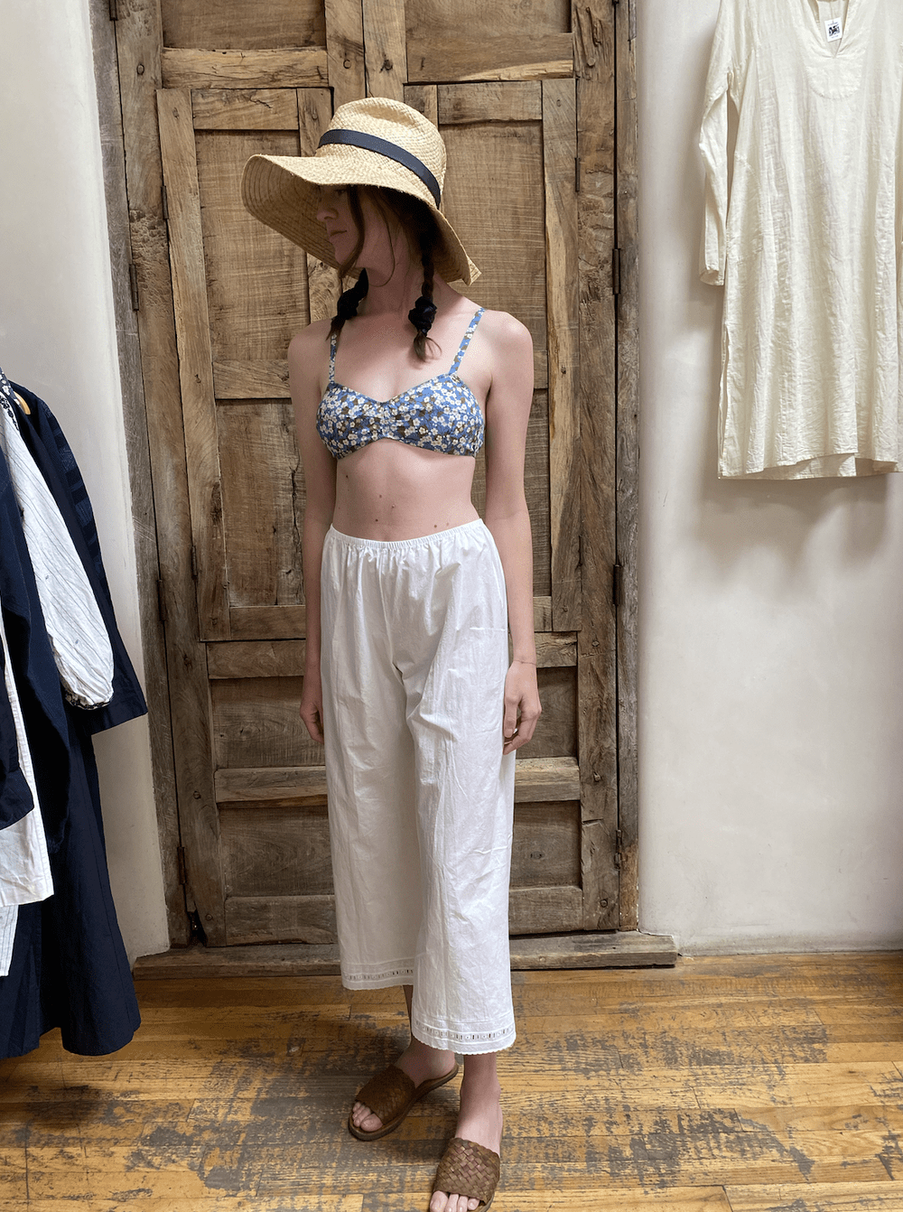 【専用】dosa travel pants Screenshot+2024-06-01+at+1.31.